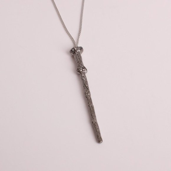 Harry Potter Wand Necklace - Picture 4 of 7